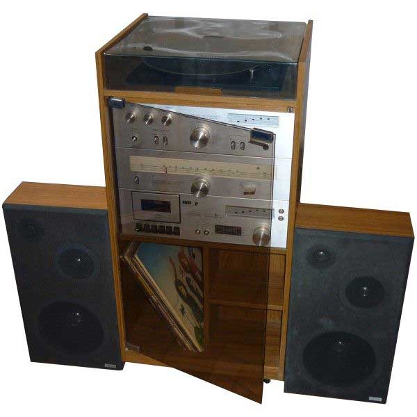 An image of an old Hi Fi stereo system from the eighties